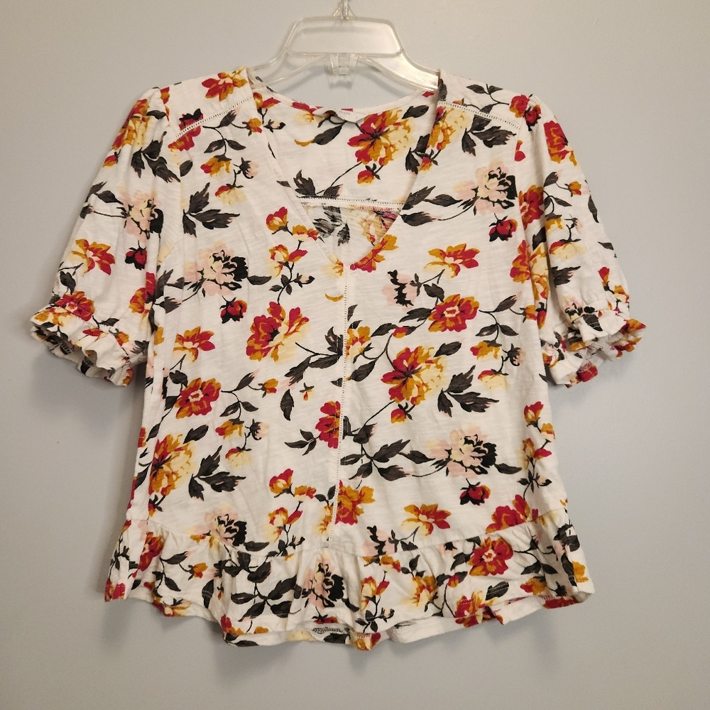 Lucky Brand White Floral V-Neck Blouse Yellow Pink Flowers Feminine Small